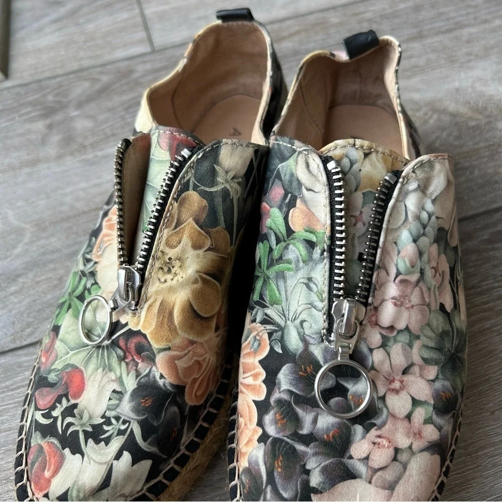 Ateliers Madeira Floral Espadrilles  Hand Made in Spain - Picture 13 of 15